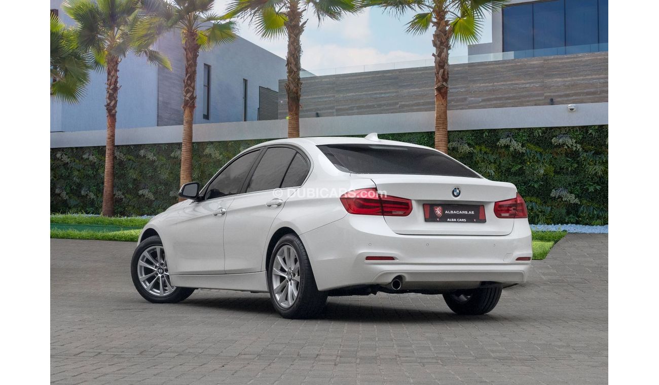 BMW 318i Executive 1.5L | 1,377 P.M (4 Years)⁣ | 0% Downpayment | Low Mileage!