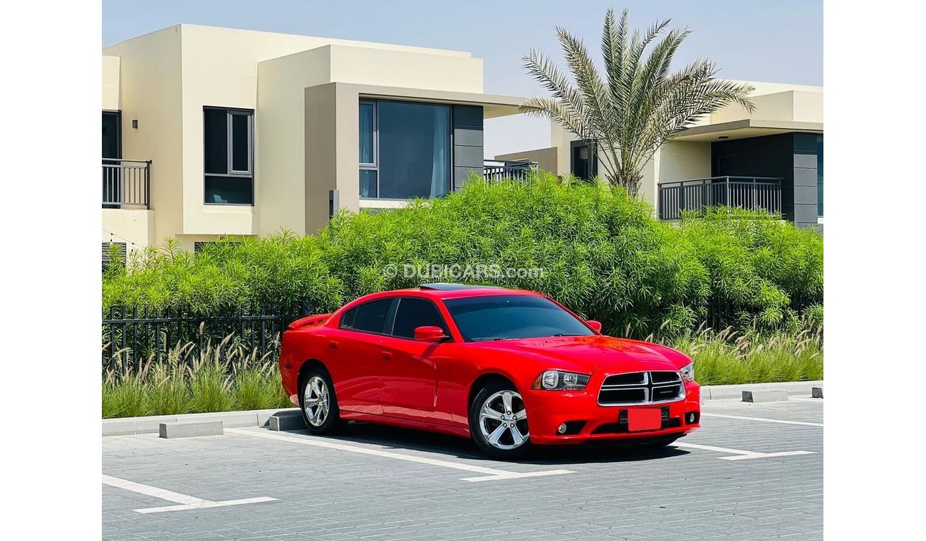 Dodge Charger SXT || GCC || Sunroof || GCC || Immaculate Condition