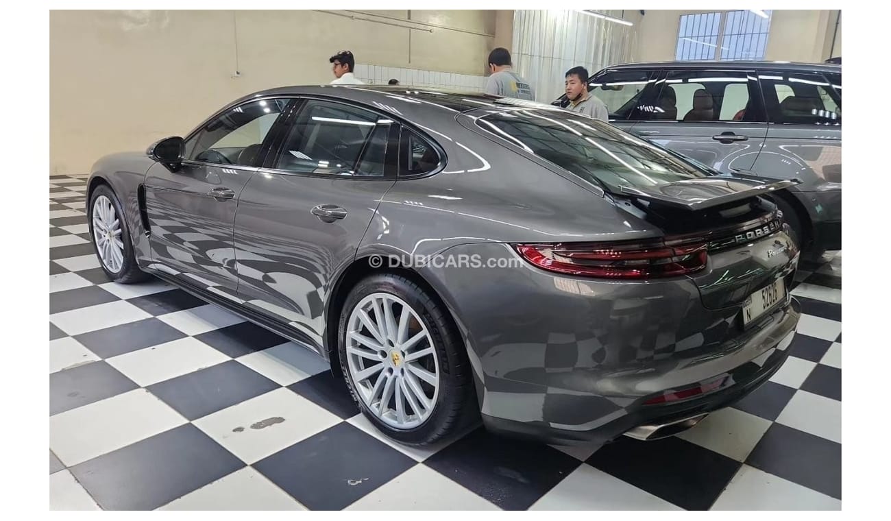 Porsche Panamera