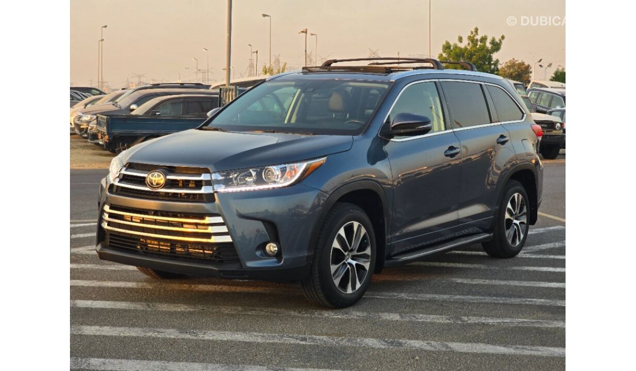 Toyota Highlander Limited Paranomic Roof , 360 camera and 4x4