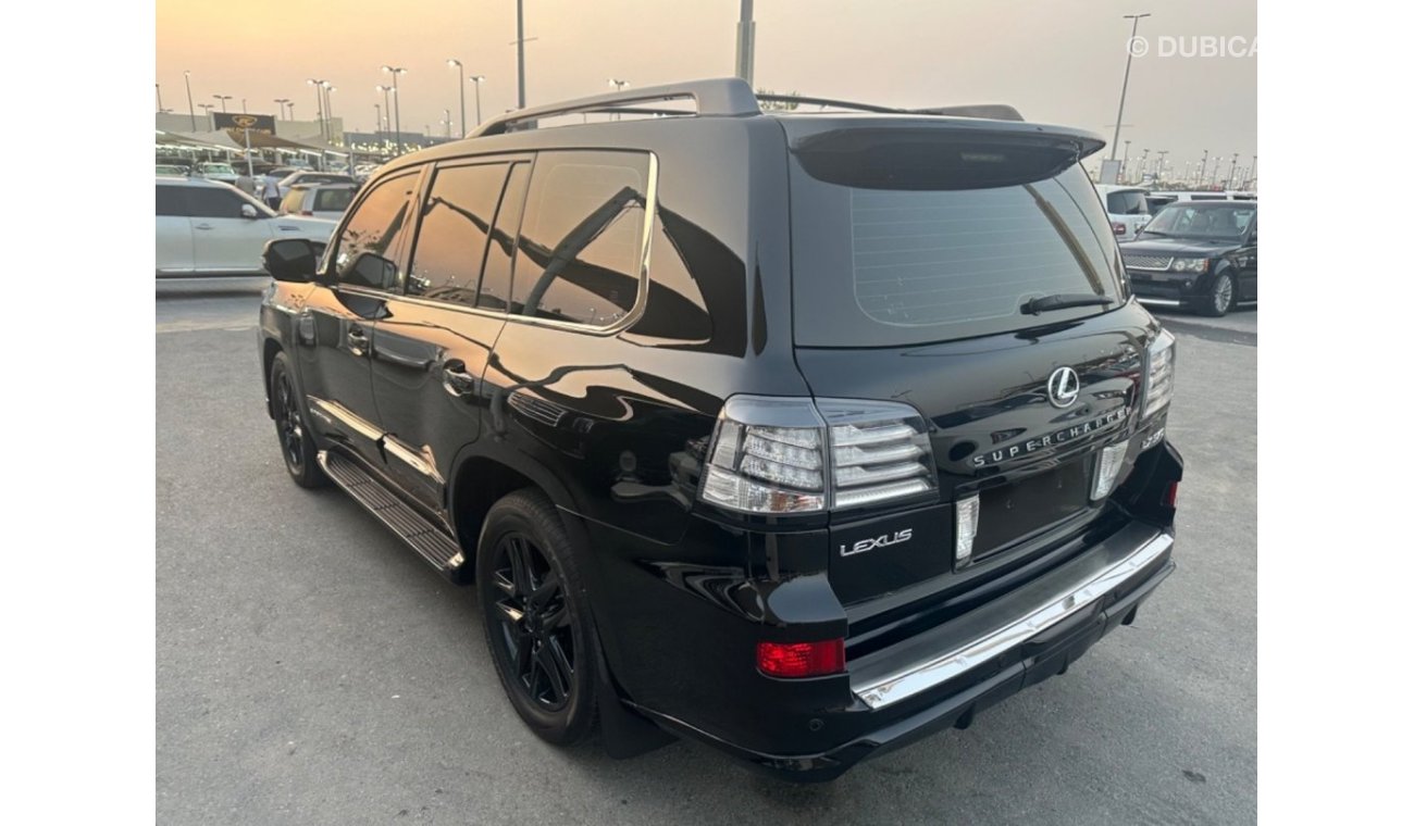 Lexus LX570