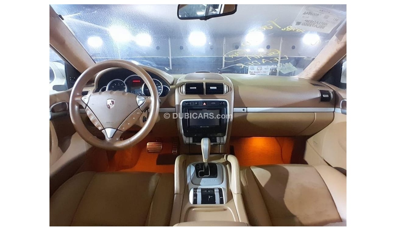 بورش كايان PORSCHE CAYENNE GTS 4.8L 2008 WITH SUNROOF, BOSE SOUND SYSTEM, AND MORE..