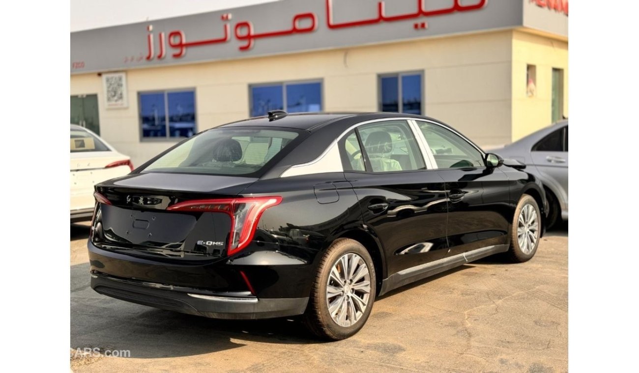 هونغشي EQM5 HONGQI E-QM5 LUXURY