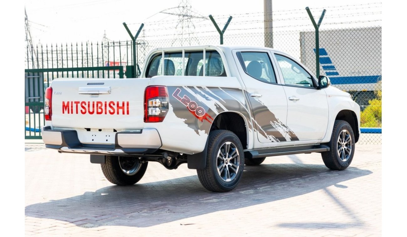 ميتسوبيشي L200 GLX 2.4L 4x4 Petrol M/T 2023 | 17 Inch Rims | Chrome package | Export Only