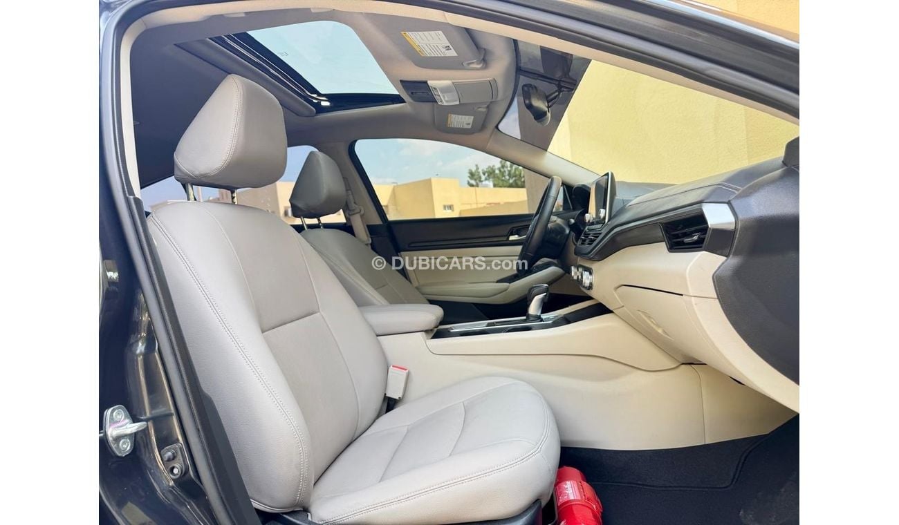 نيسان ألتيما Nissan Altima 2021 SV 2.5L Full Option,Sunroof GCC Specs