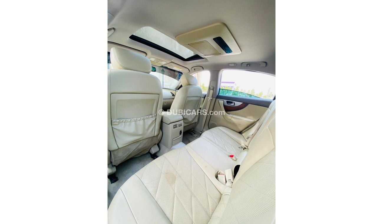 Infiniti QX70 Good condition car GCC specs