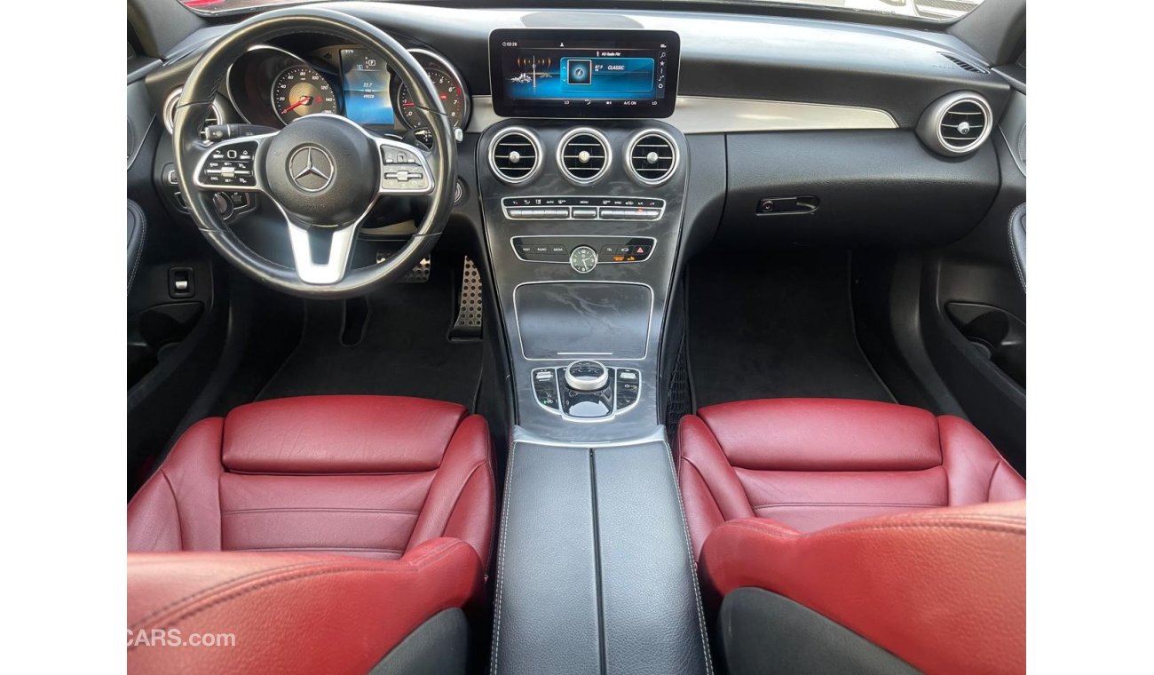 مرسيدس بنز 300 Mercedes C 300 _American_2020_Excellent Condition _Full option