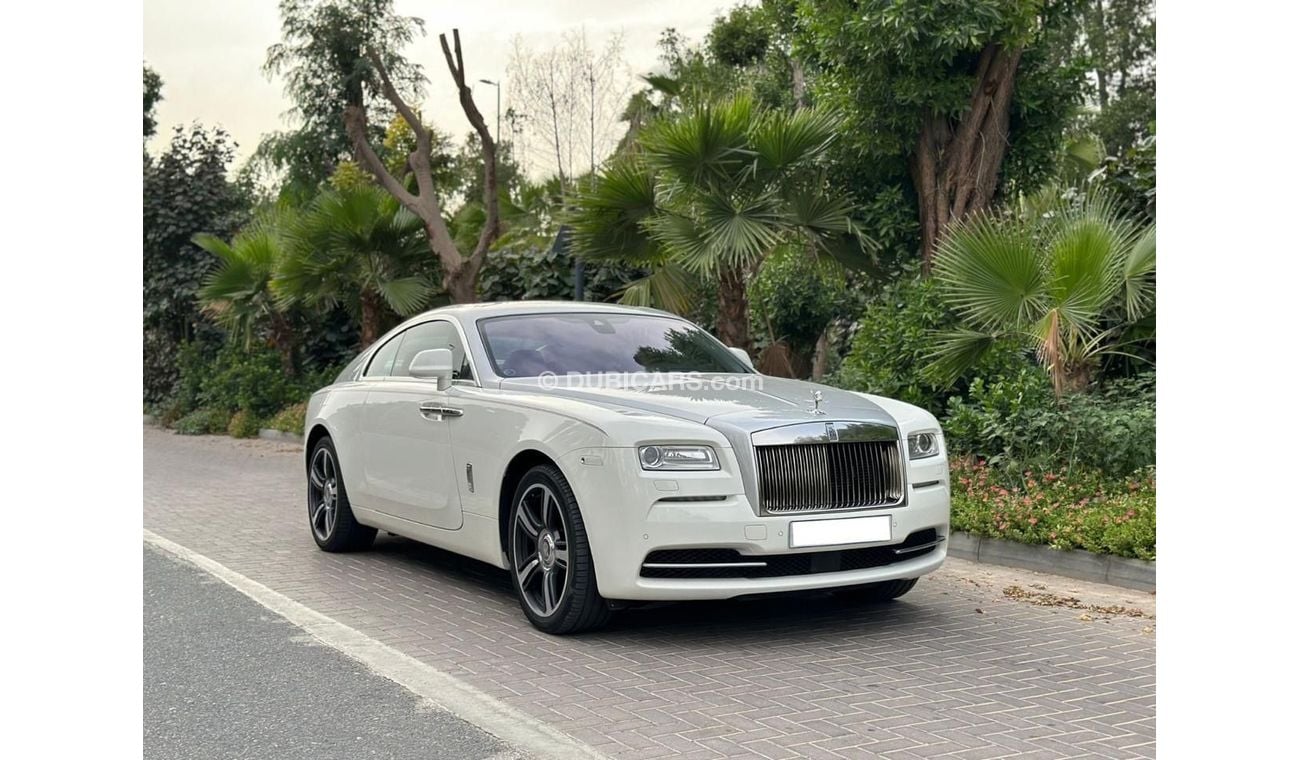 Rolls-Royce Wraith ROLLS ROYCE WRAITH 2015 GCC SPECS A TWIN-TURBOCHARGED 6.6-LITER V-12 624 HP 590 LB-FT FULL SERVICE H