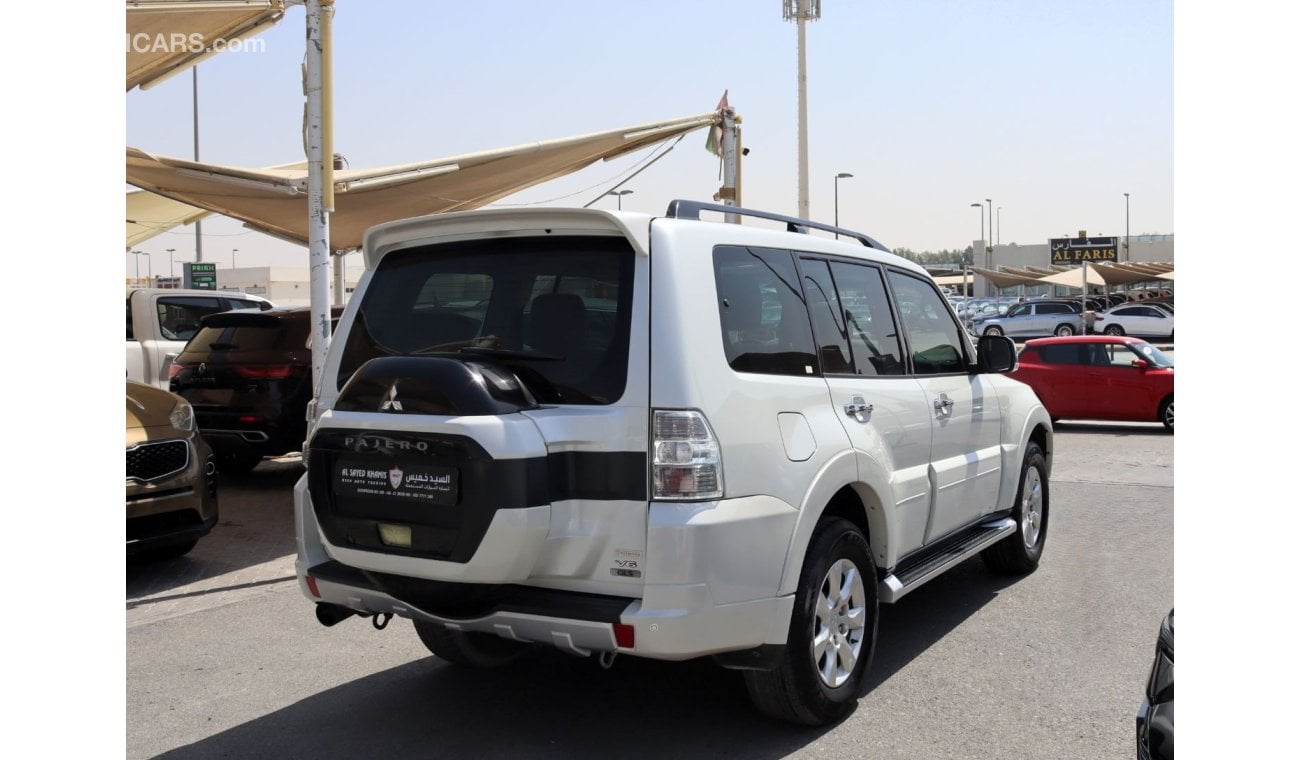 Mitsubishi Pajero GLS Highline ACCIDENTS FREE - GCC - FULL OPTION - 3500 CC - PERFECT CONDITION INSIDE OUT