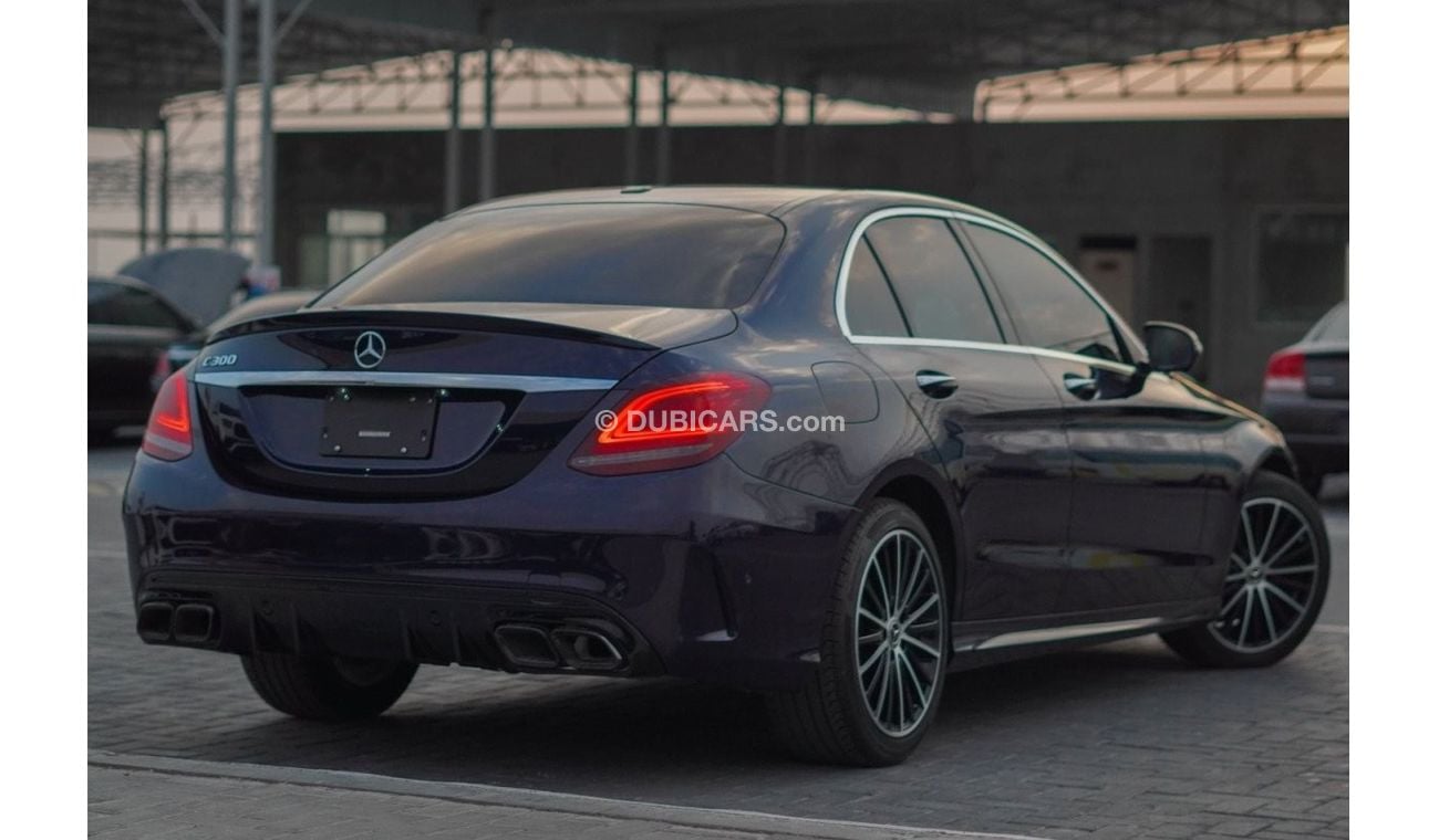 مرسيدس بنز C 300 Std 2.0L (258 HP)