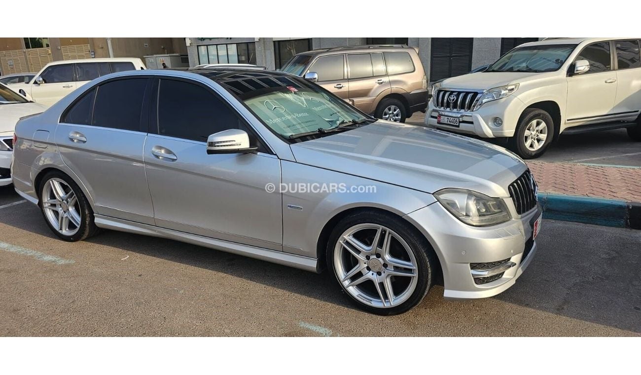 مرسيدس بنز 200 Mercedes Benz C 200AMG