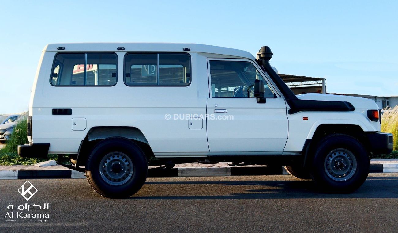 Toyota Land Cruiser Hard Top 4.0L V6 | LC78 | 4WD | Power Mirror | Snorkel