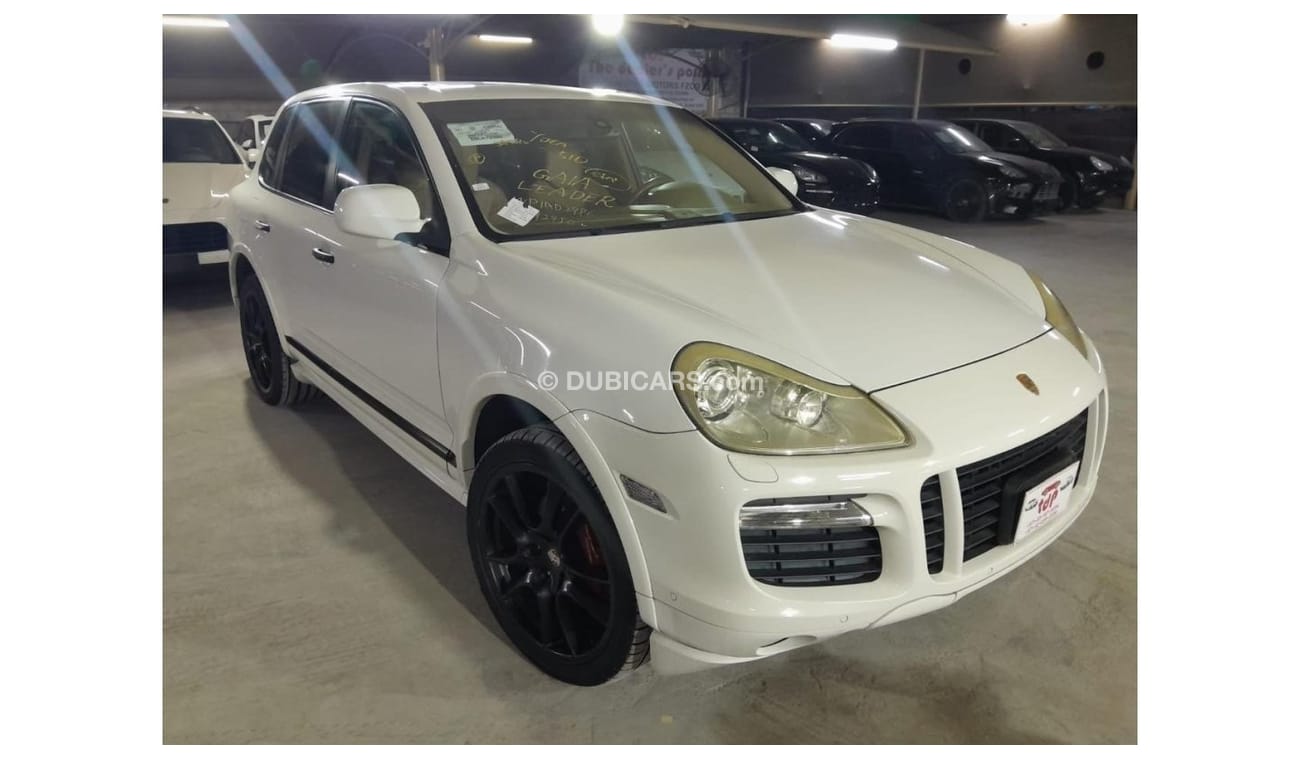 بورش كايان PORSCHE CAYENNE GTS 4.8L 2008 WITH SUNROOF, BOSE SOUND SYSTEM, AND MORE..