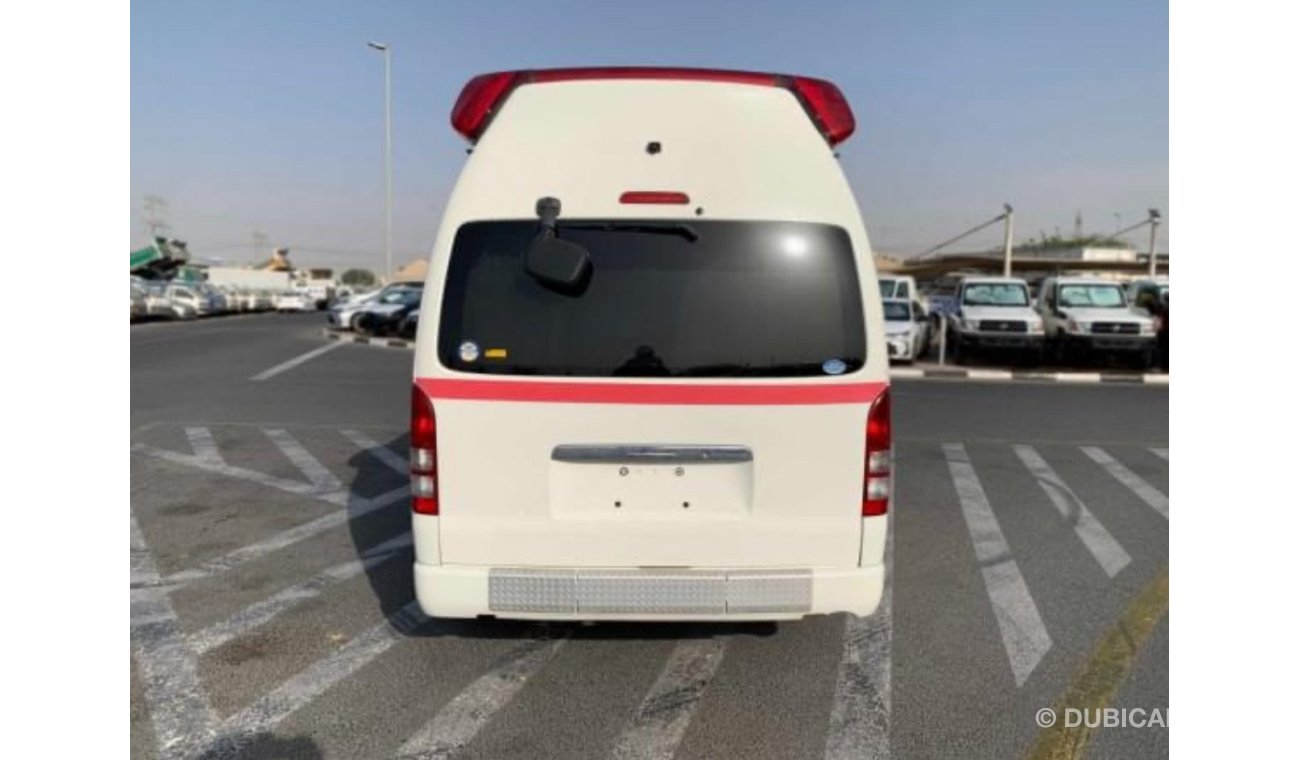 تويوتا هاياس Toyota hiace ambulance 2012