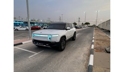 ريفيان R1S RIVIAN R1S