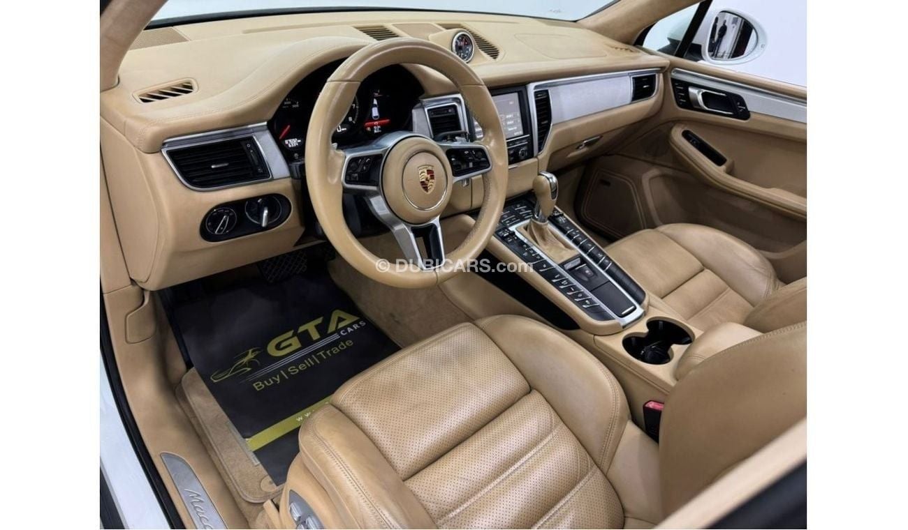 Porsche Macan 2014 Porsche Macan Turbo, Porsche Service History, Excellent Condition, GCC