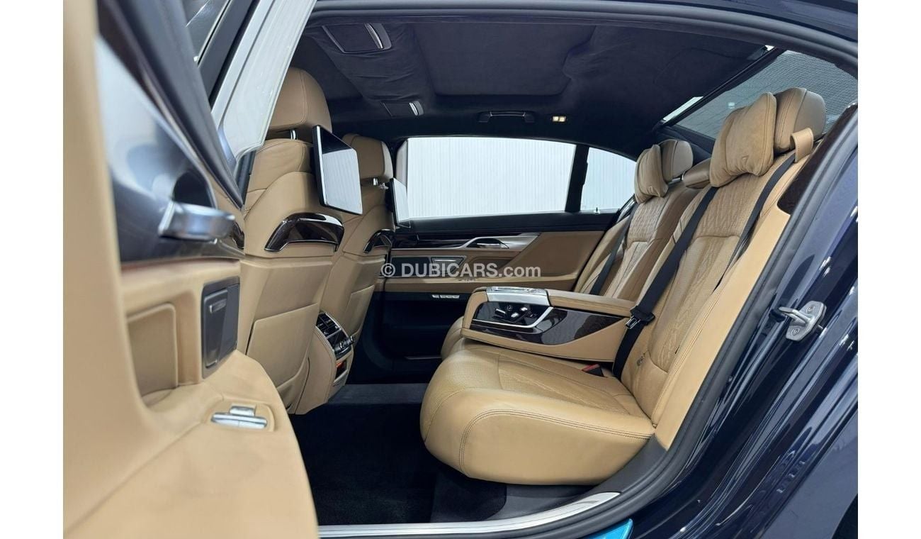 بي أم دبليو 740Li Executive 3.0L (322 HP) 2016 BMW 740Li Executive, Full BMW Service History, Fully Loaded, Very Low K