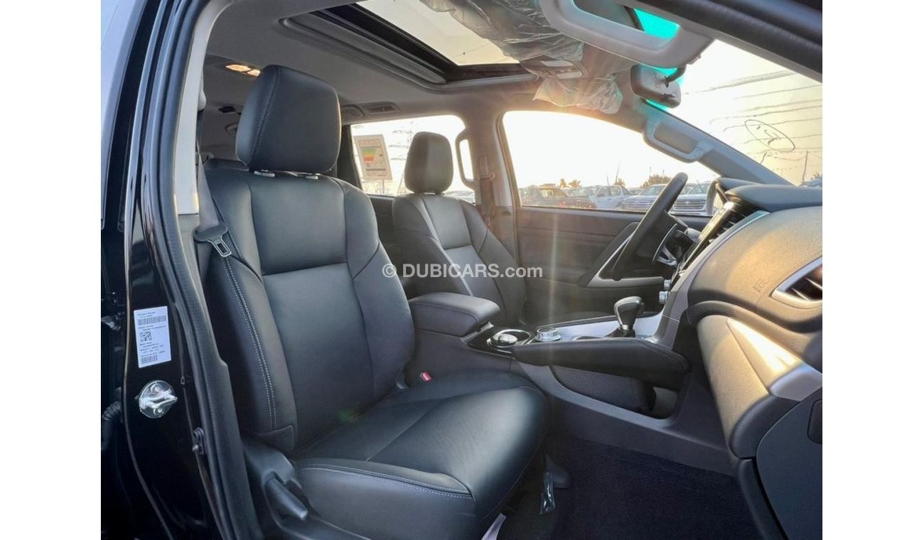 Mitsubishi Montero Montero Sport 2021 3.0L E72+ | GCC specs 4x4 (Sunroof/Heating Seats) | Black/Black Leather Interior