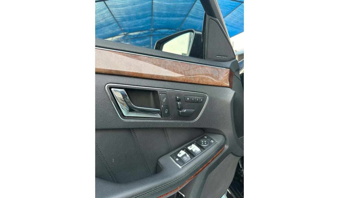 Mercedes-Benz E 350 car in perfect condition mercedes-benz 2011 E350 on black leather interior 2wd