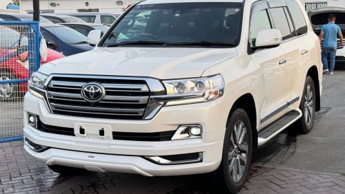 Toyota Land Cruiser TOYOTA LAND CRUISER LC200 2017 ZX RHD PETROL