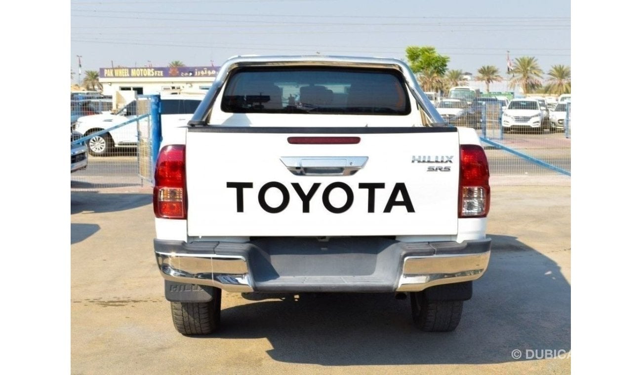 Toyota Hilux SR