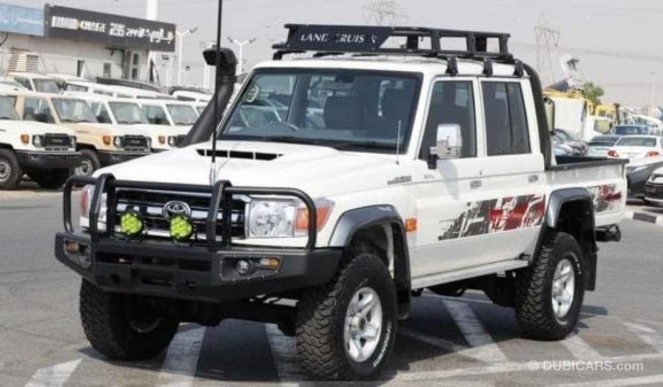 تويوتا لاند كروزر بيك آب 2022 TOYOTA LAND-CRUISER GX FULLY LOADED DOUBLE CABIN