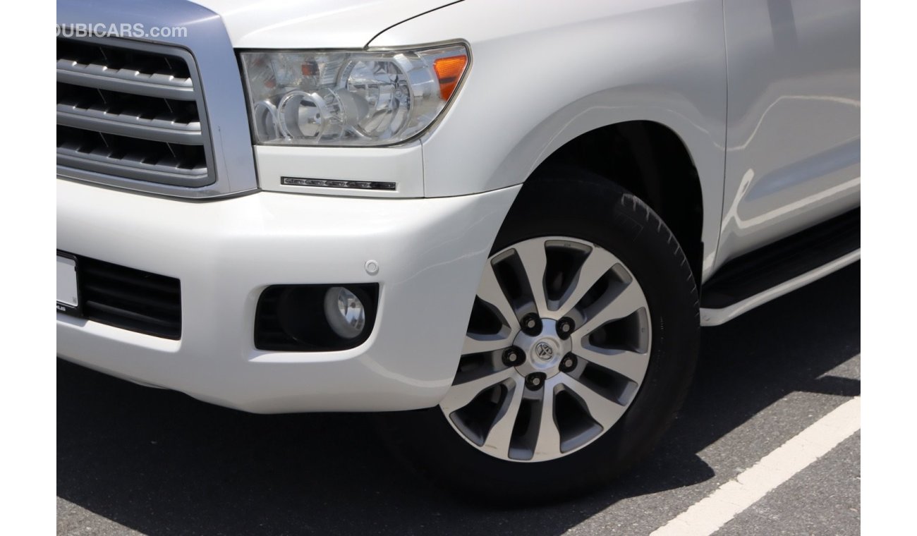 Toyota Sequoia Limited Top TOYOTA SEQUOIA LIMITED / GCC / FREE ACCIDENT / 2013 /