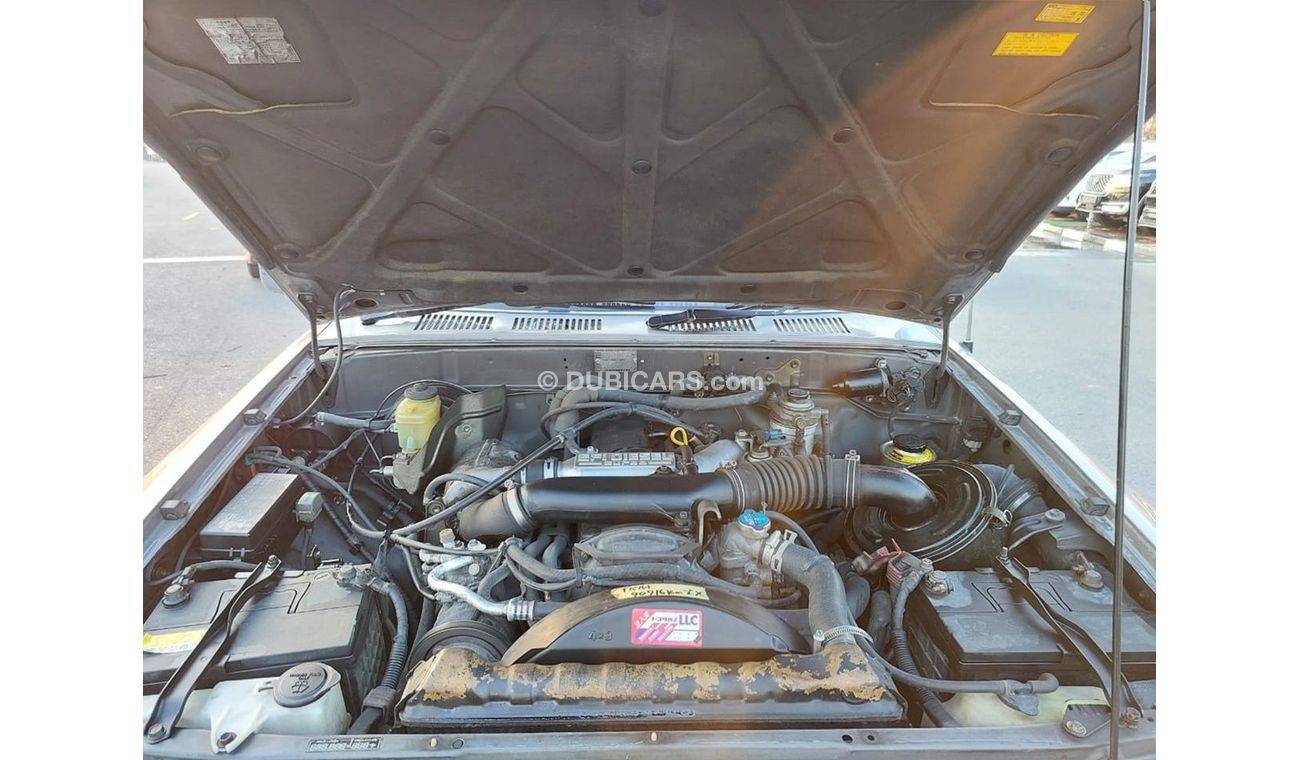 Toyota Hilux TOYOTA HILUX PICK UP RIGHT HAND DRIVE DIESEL 2.44L 2L ENGINE(PM00590)