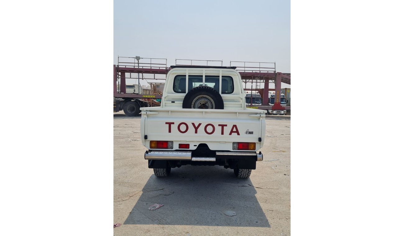 Toyota Land Cruiser Pick Up Double Cab Std 4x4