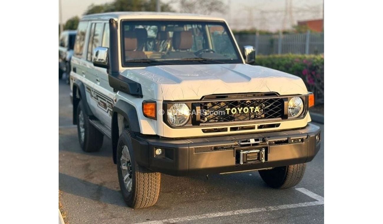 Toyota Land Cruiser Hard Top TOYOTA LC76 LX 4.0L PETROL WINCH DIFF ALLOY CRUISE 2024 MODEL GCC