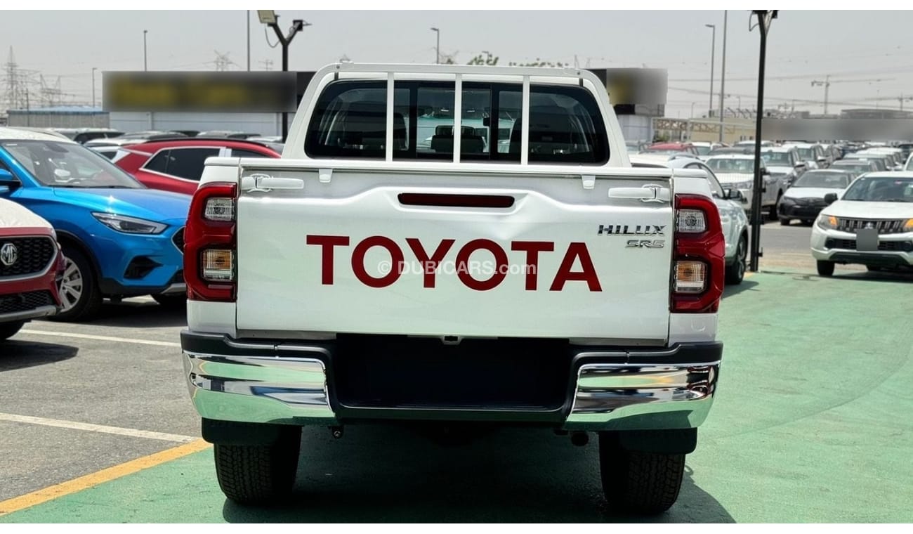 تويوتا هيلوكس TOYOTA HILUX  4X4 -  DSL 2.4L - WHITE COLOR -  2024 MODEL