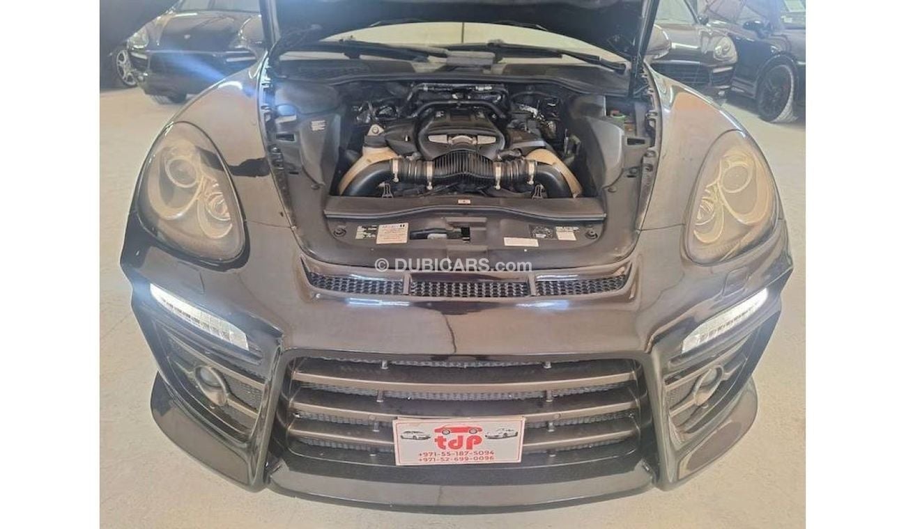 Porsche Cayenne PORSCHE CAYENNE 4.8L TURBO WITH SUNROOF AND AERO BODY KIT 2011 IN EXCELLENT CONDITION