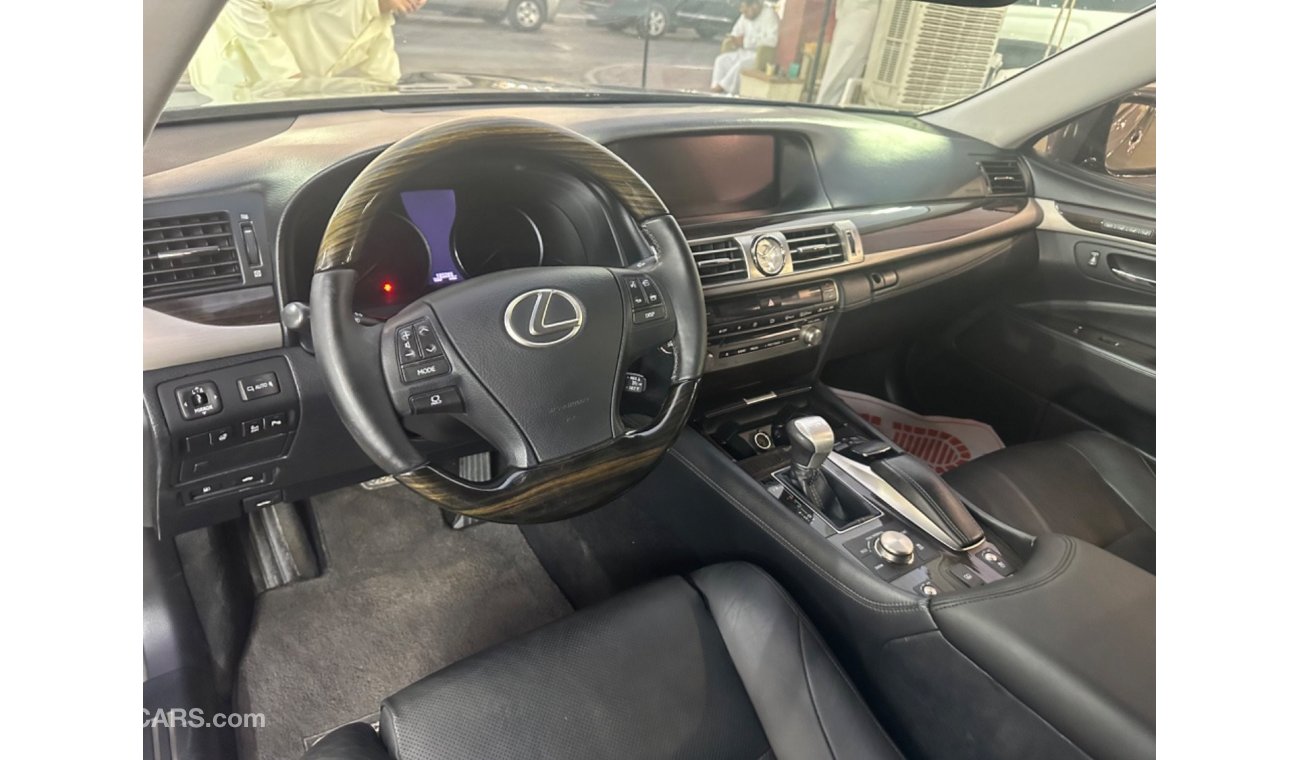 Lexus LS460 L Titanium