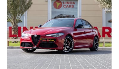 ألفا روميو جوليا Alfa Romeo Giulia Veloce Q2 2023 GCC under Agency Warranty with Flexible Down-Payment.