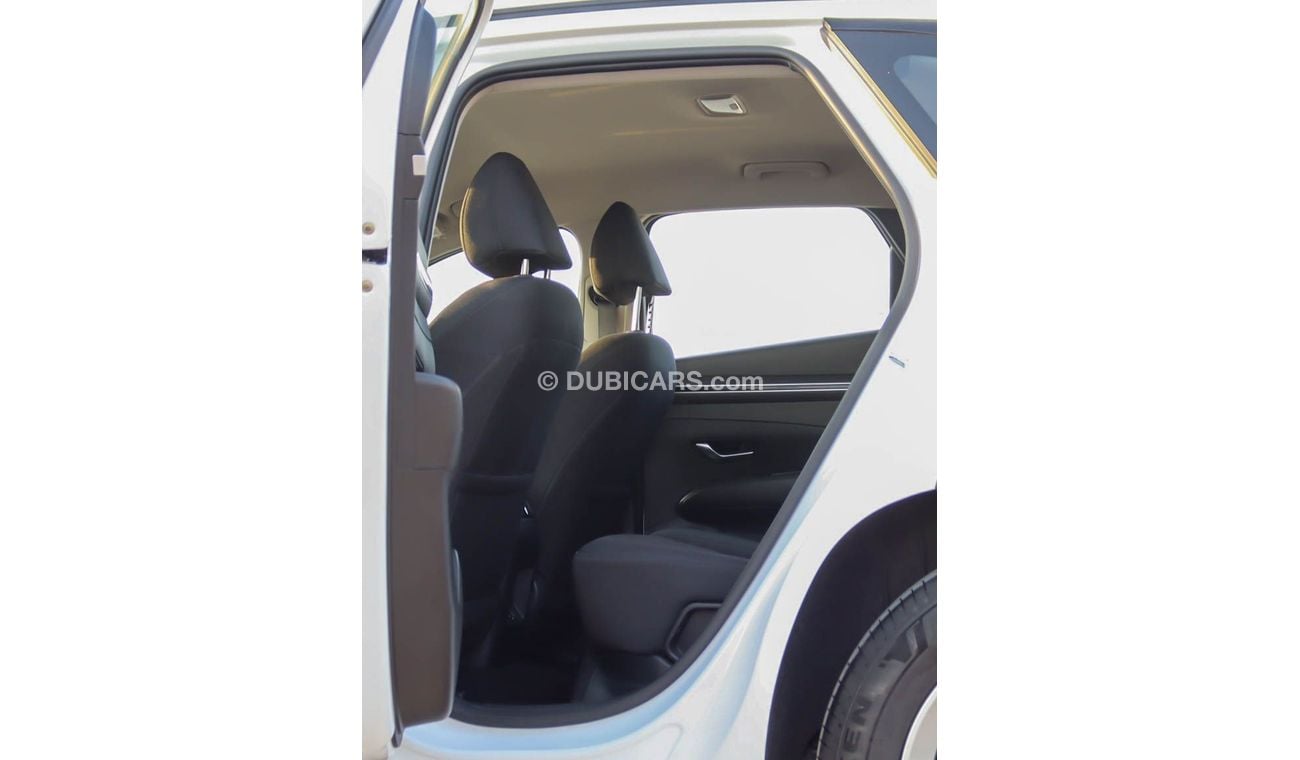 Hyundai Tucson Comfort 2.0L Hyundai Tucson 2.0L 2024 GCC, accident-free, in excellent condition 1708 P.M