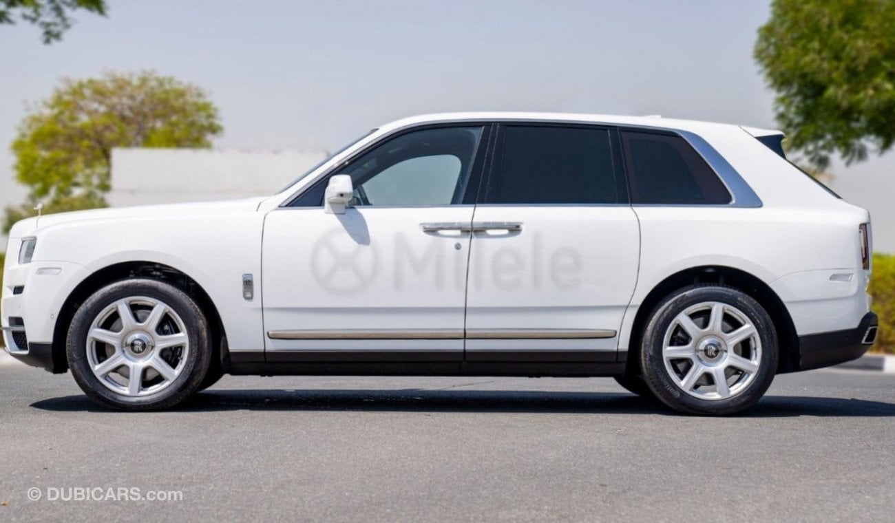 Rolls-Royce Cullinan SILVER BADGE 6.7L PETROL - WHITE: STARLIGHT, 360° CAMERA