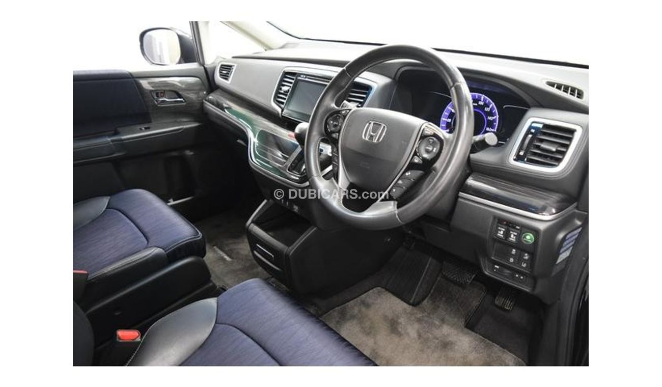 Used Honda Odyssey RC1 2015 for sale in Japan - 694325