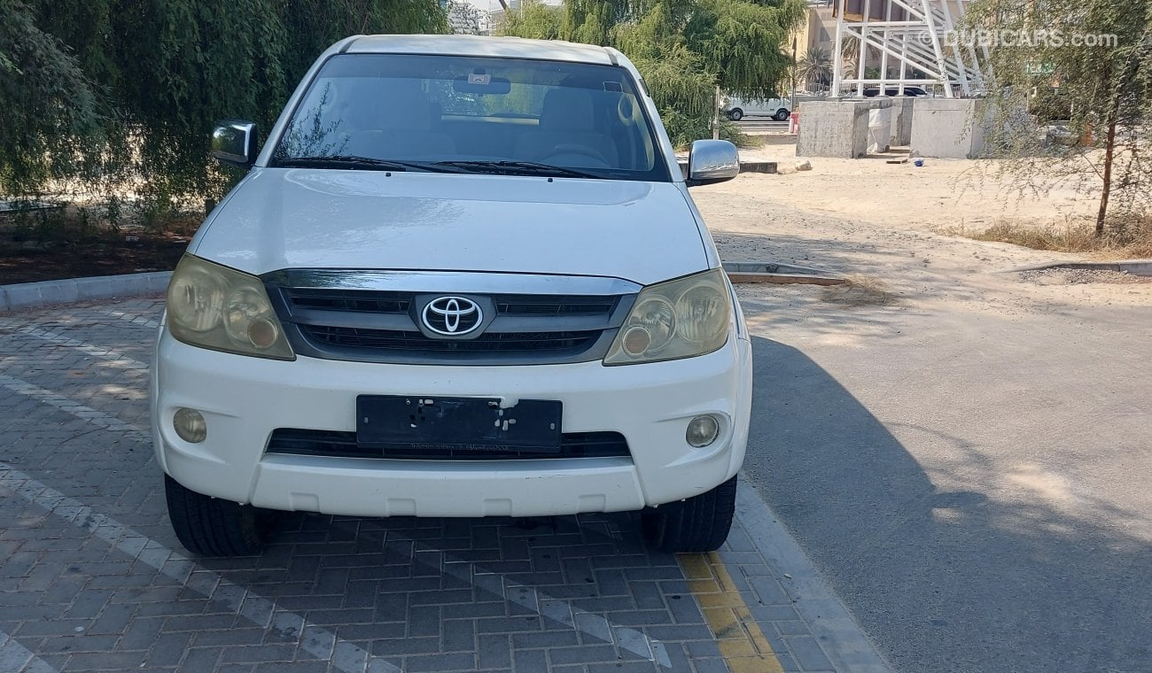 Toyota Fortuner 2.7 4 cylinder