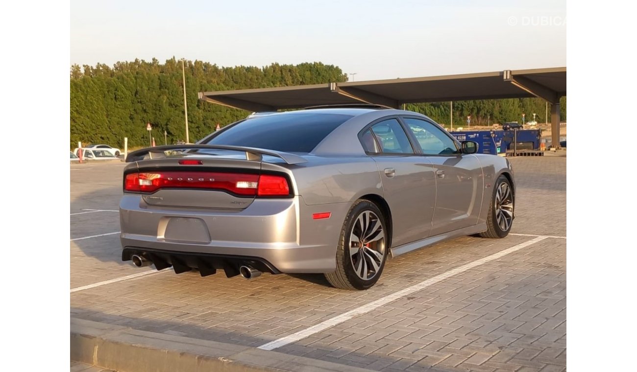 Dodge Charger SRT8 392