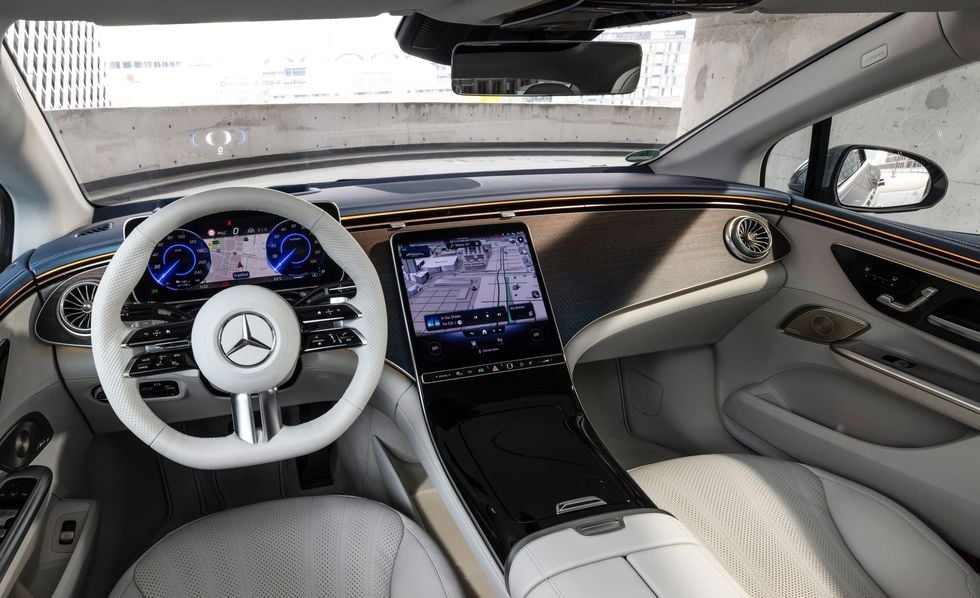 Mercedes-Benz EQE 500 interior - Cockpit