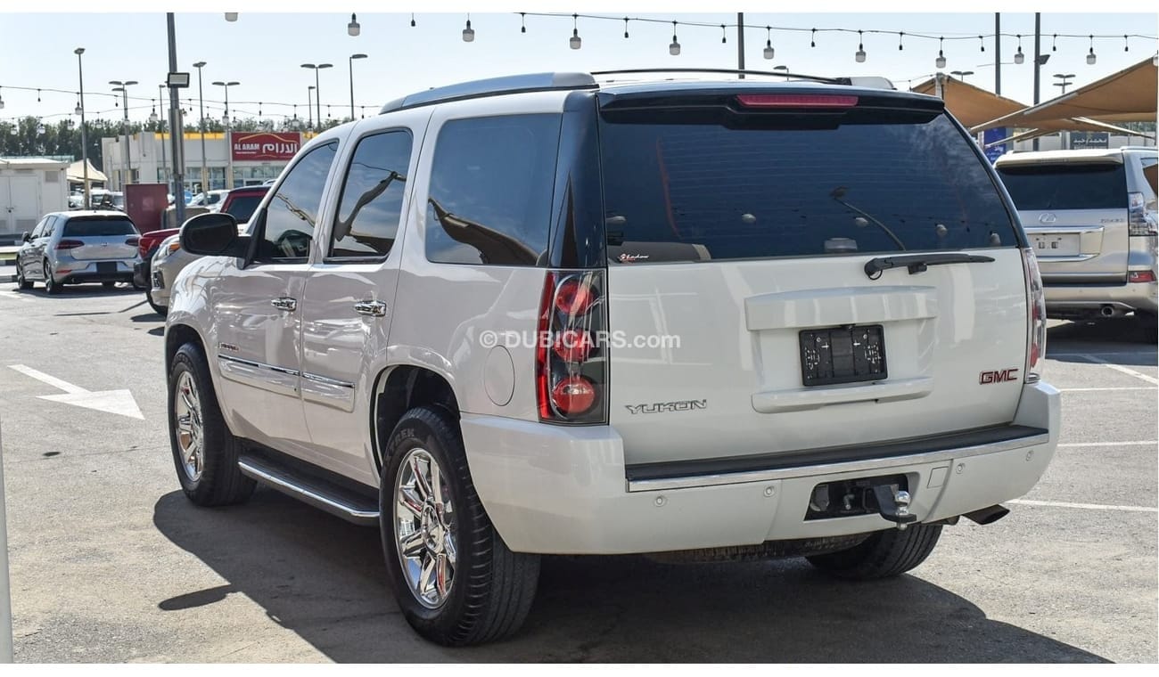 GMC Yukon Denali