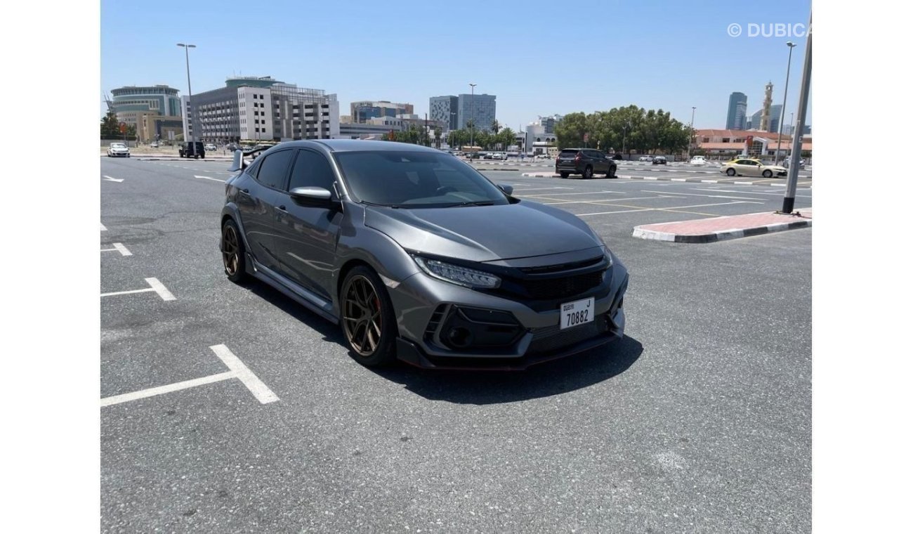 Honda Civic Type R for sale in Dubai FK8