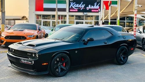 دودج تشالينجر SRT Hellcat 6.2L (717 HP) | Monthly AED 4160/- | 0% DP | Sunroof | Cruise Control | # 03898