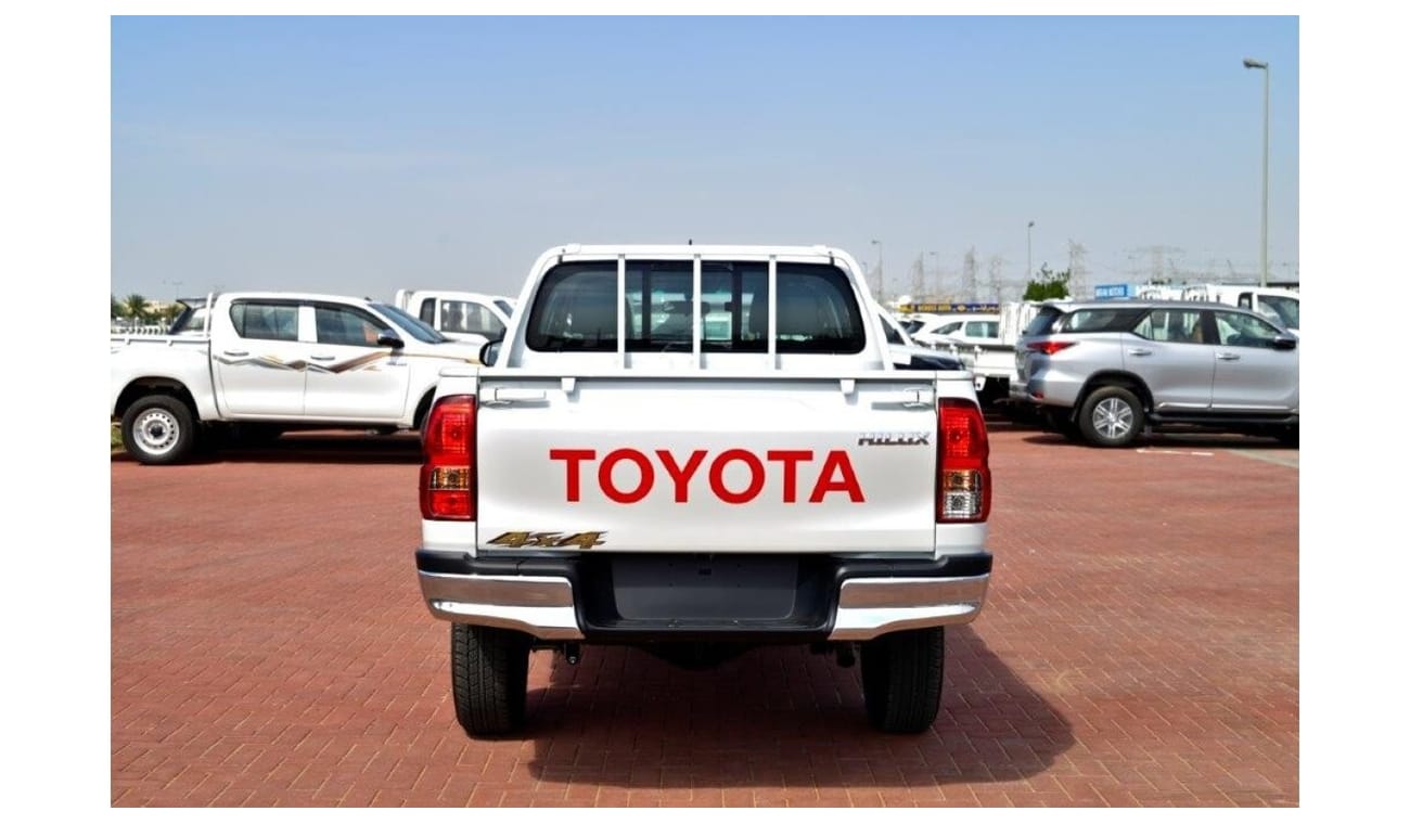 Toyota Hilux Double Cab Pickup 2.4L Diesel 4WD Automatic