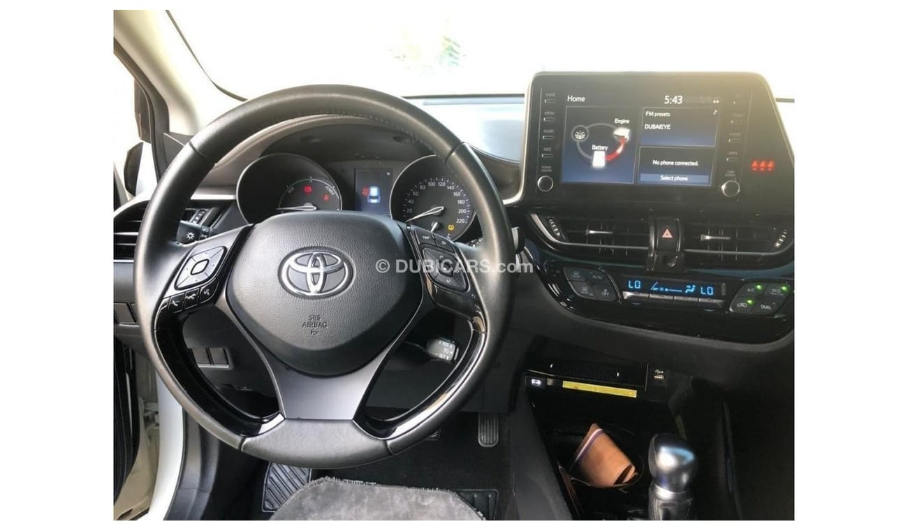 Toyota CHR Toyota C-HR Hybrid 2021 (1.8L) GCC Specs Full Option