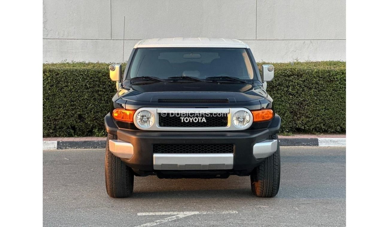 Toyota FJ Cruiser GXR GCC SPEC UNDER WARRANTY