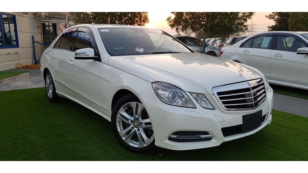 Mercedes Benz E 350 13 Japan Imported Now Km Only Free Accented Full Option For Sale White 13