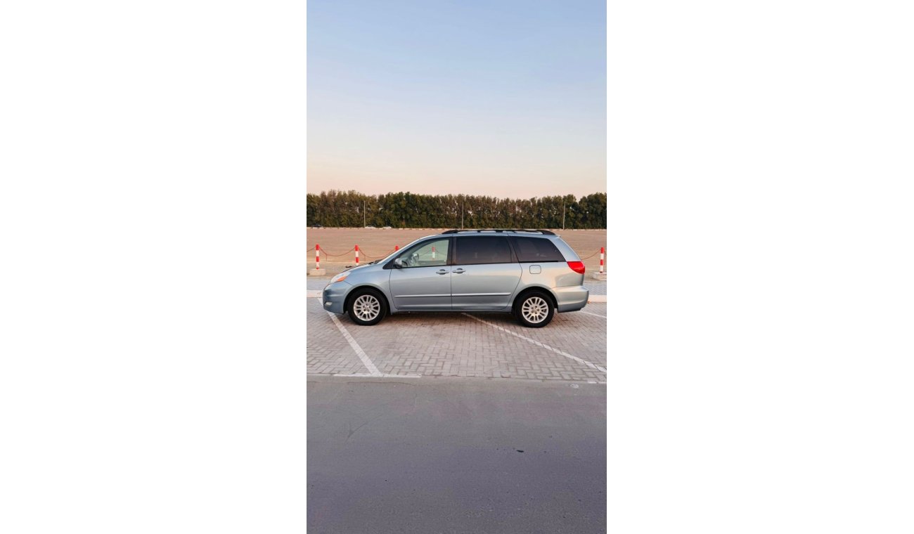 تويوتا سيينا Toyota Sienna 2008 XLE FULL OPTION SUNROOF