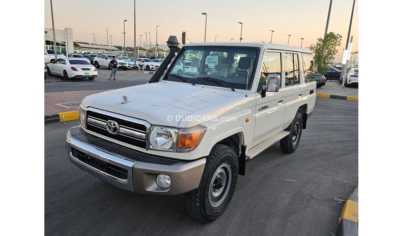 Toyota Land Cruiser Hard Top