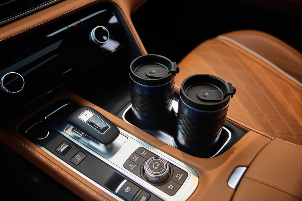 Infiniti QX60 interior - Gear